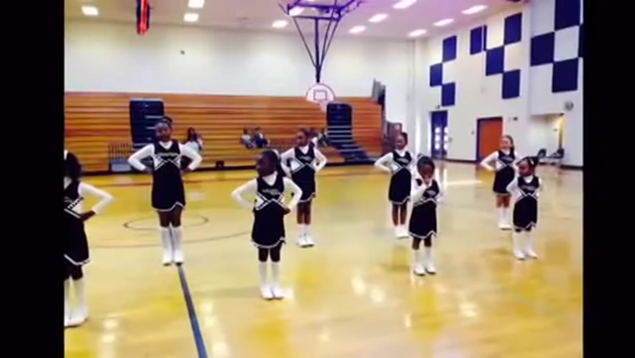 Connect Sports Basketball ( 1)