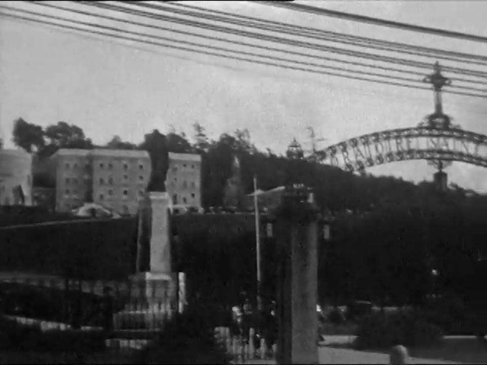 [Home Movies: New York, Barstow, Mexico, Here & There]