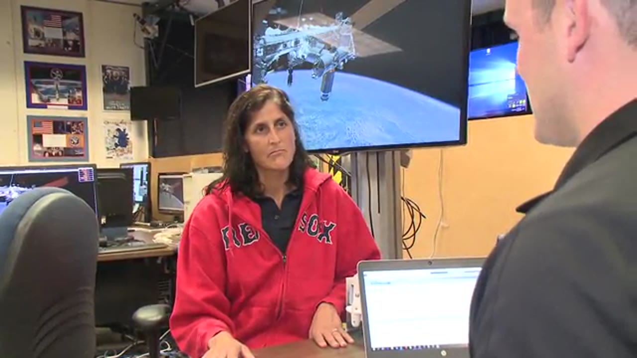 jsc2018m000986_Suni_Williams_VRLab_SAFER_training.mxf