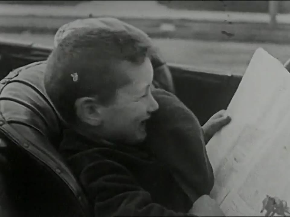 [Home Movies: Unidentified: ?Mogull Family 3]