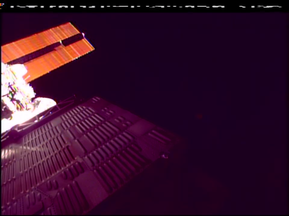 ISS-Downlink-Video_Soyuz-approach-and-docking_DL-5_2017_353_0759_596934.mxf