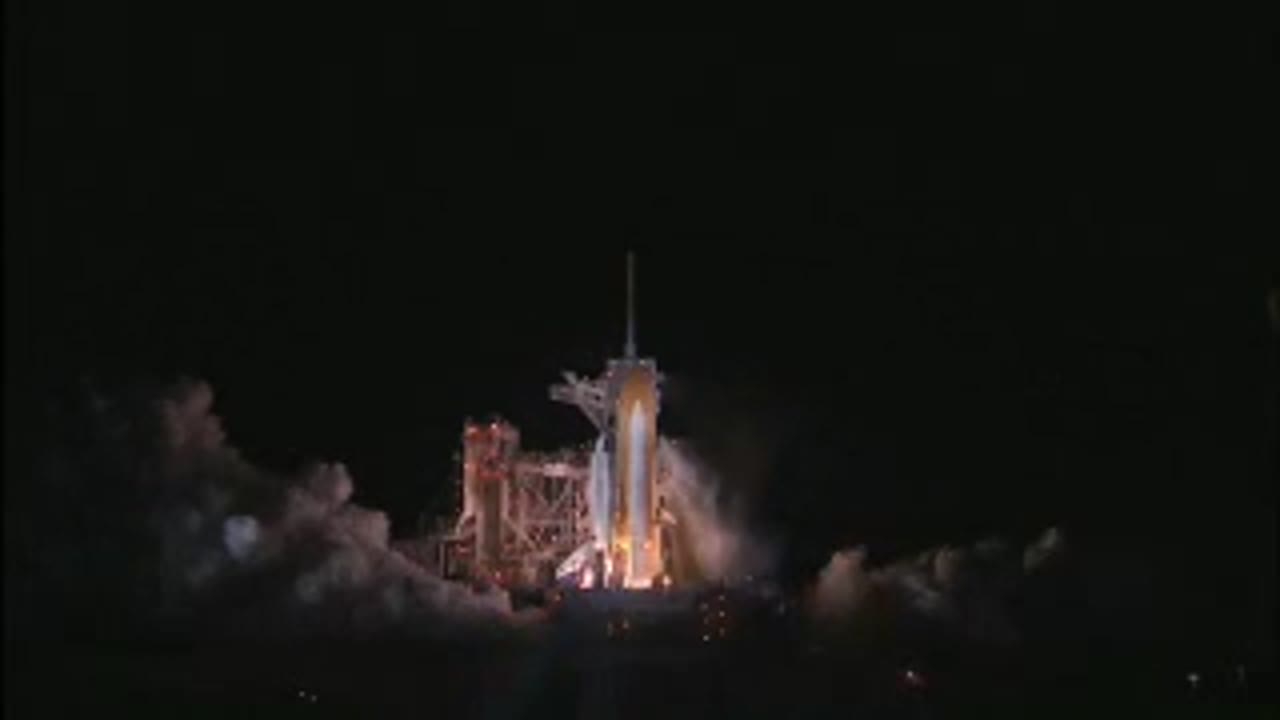 STS-131: Discovery Launch Lights Morning Sky