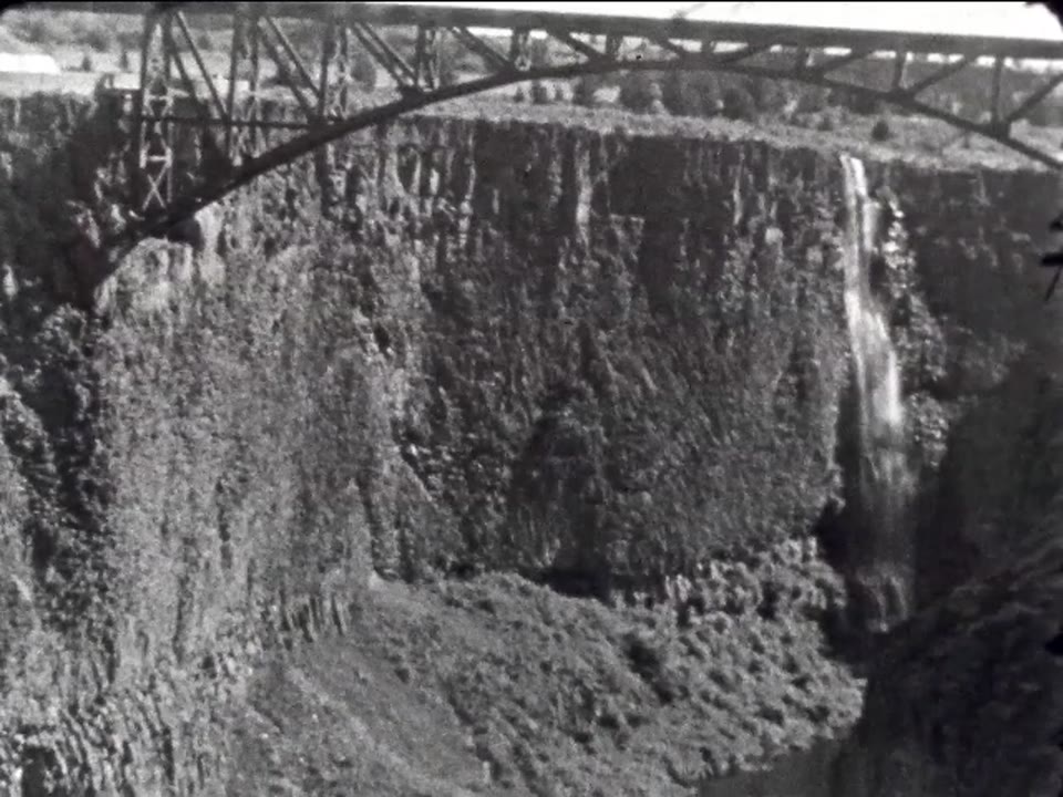 Home movie: 170006_001: 1930s Oregon tourism and Calexico