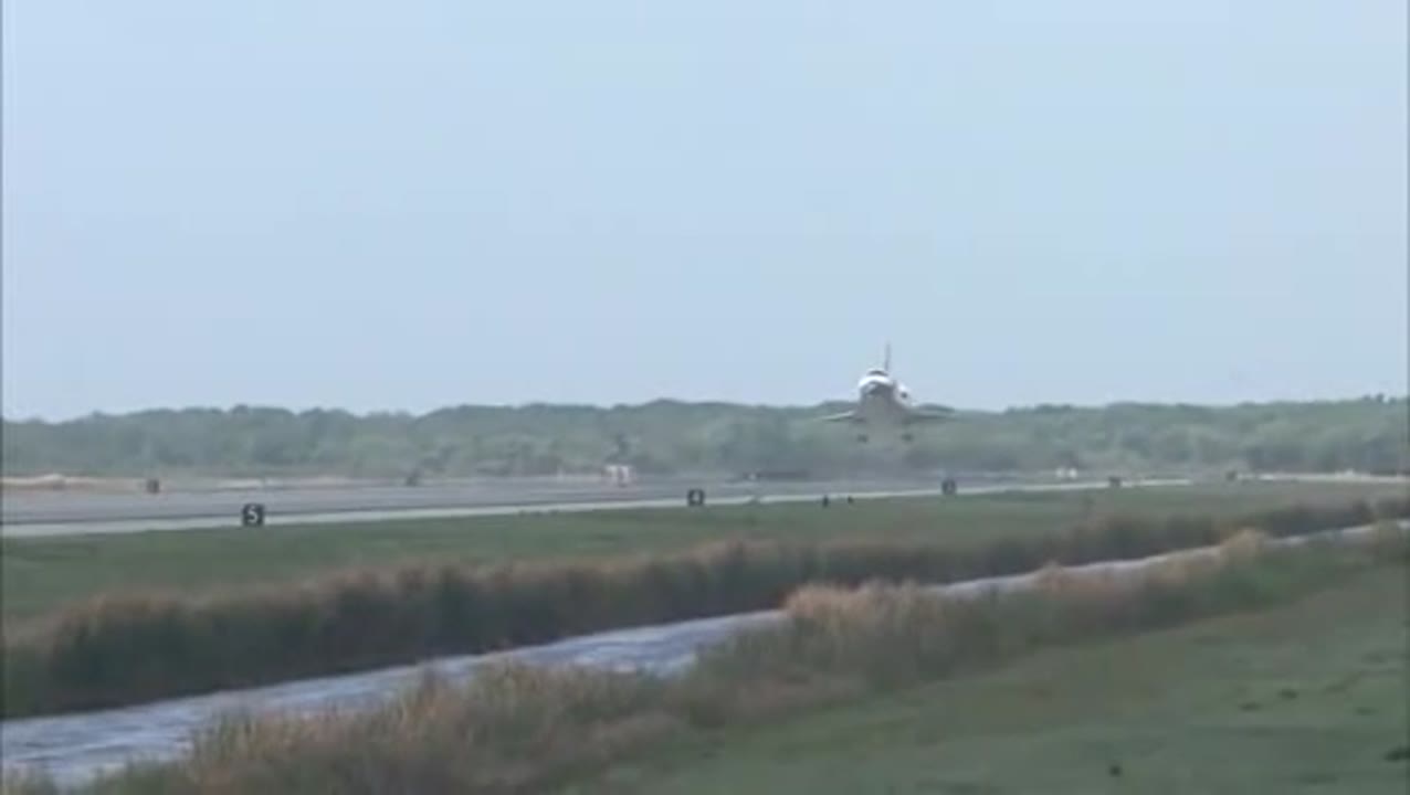 STS-119 Space Shuttle Discovery Landing