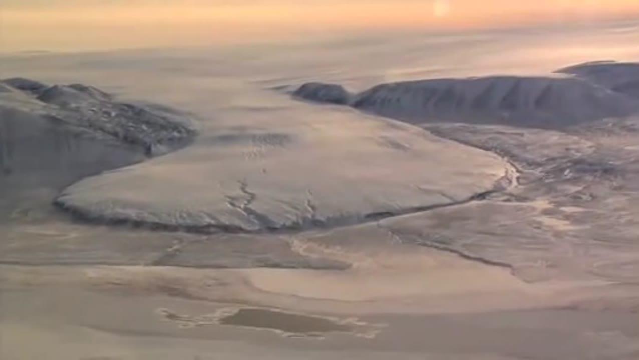 End of Greenland Glacier Breaks Away