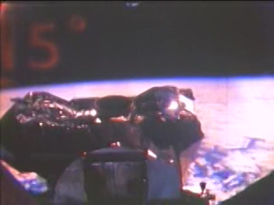 apollo09_onbclip04