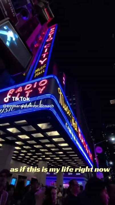 Walking home through the streets of New York