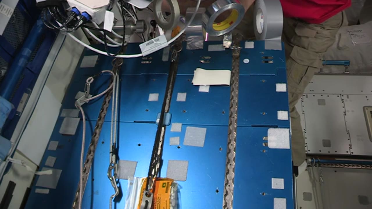 Biomolecule-Extraction-Sequencing-Technology_HD-DL-2_2018_241_1409_696305.mxf