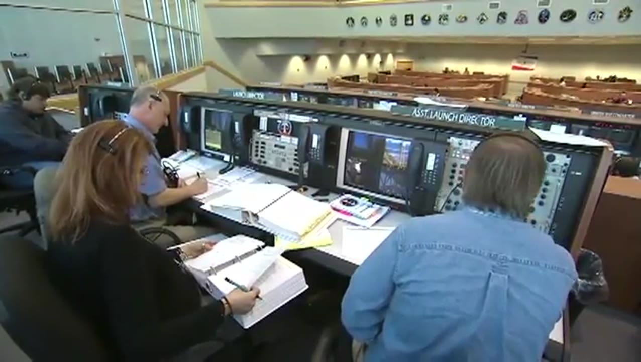 STS-133 Launch Team Practices Liftoff Procedures
