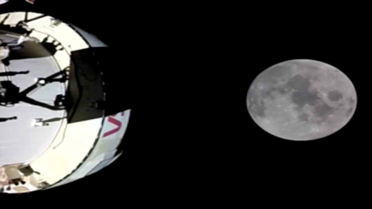View-of-Moon_ART-DL-1_2022_339_1249_00000_1734846