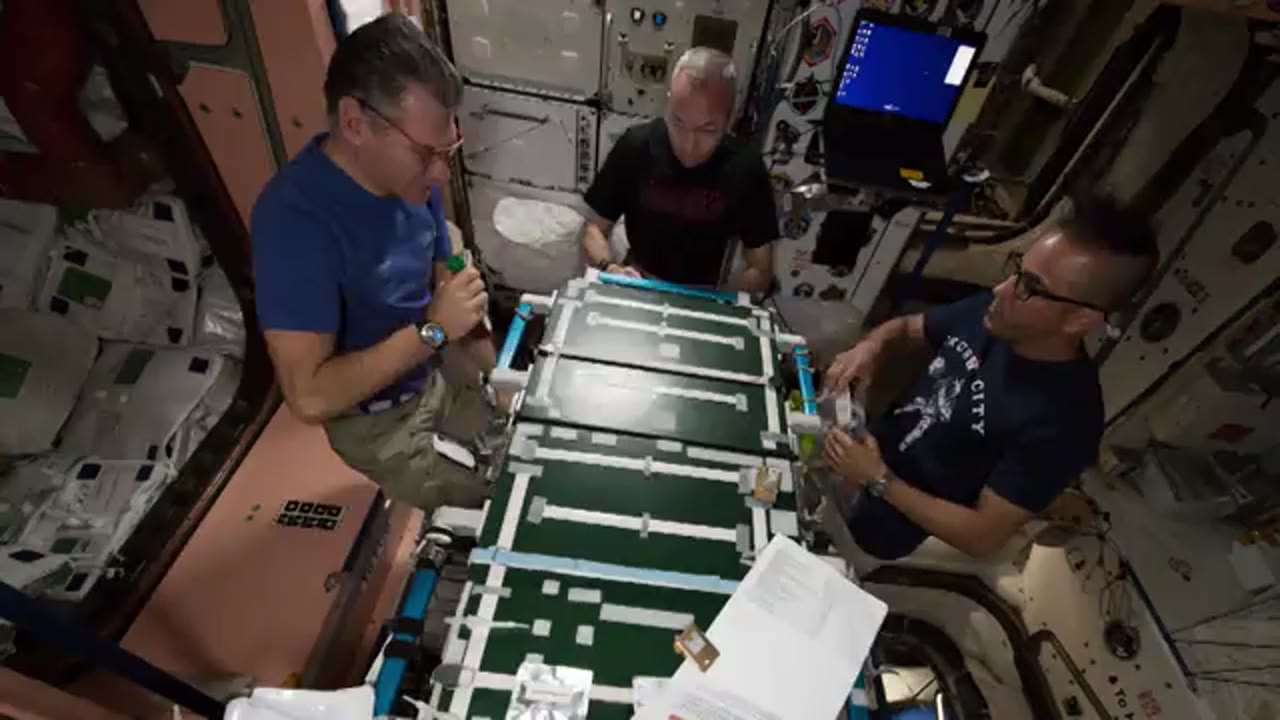 GMT321_23_00_Paolo Nespoli_Pizza Night