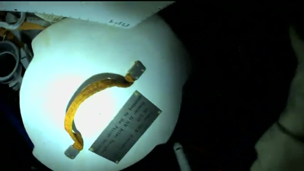 Expedition_69_Russian_Spacewalk_56_230418