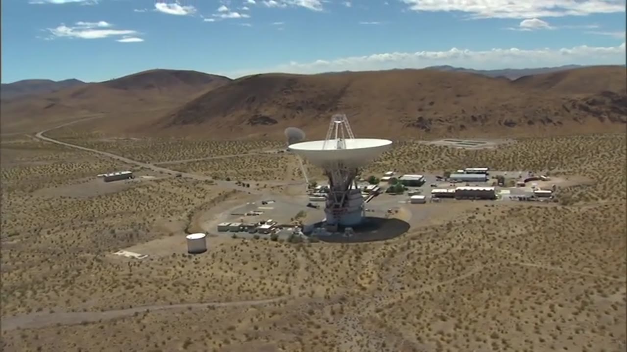 NASA Antenna Gets its Bearings
