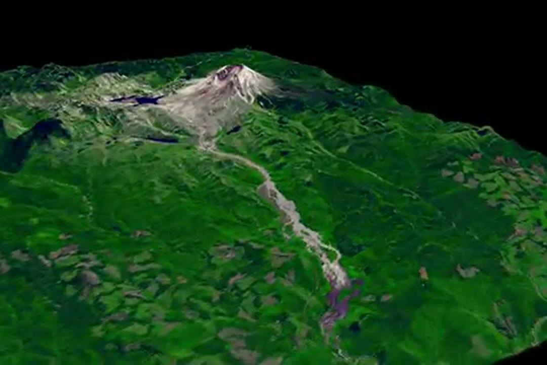 Mount St. Helens Flyover : Image of the Day