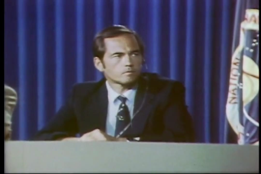 STS 41-C POST FLIGHT PRESS CONFERENCE