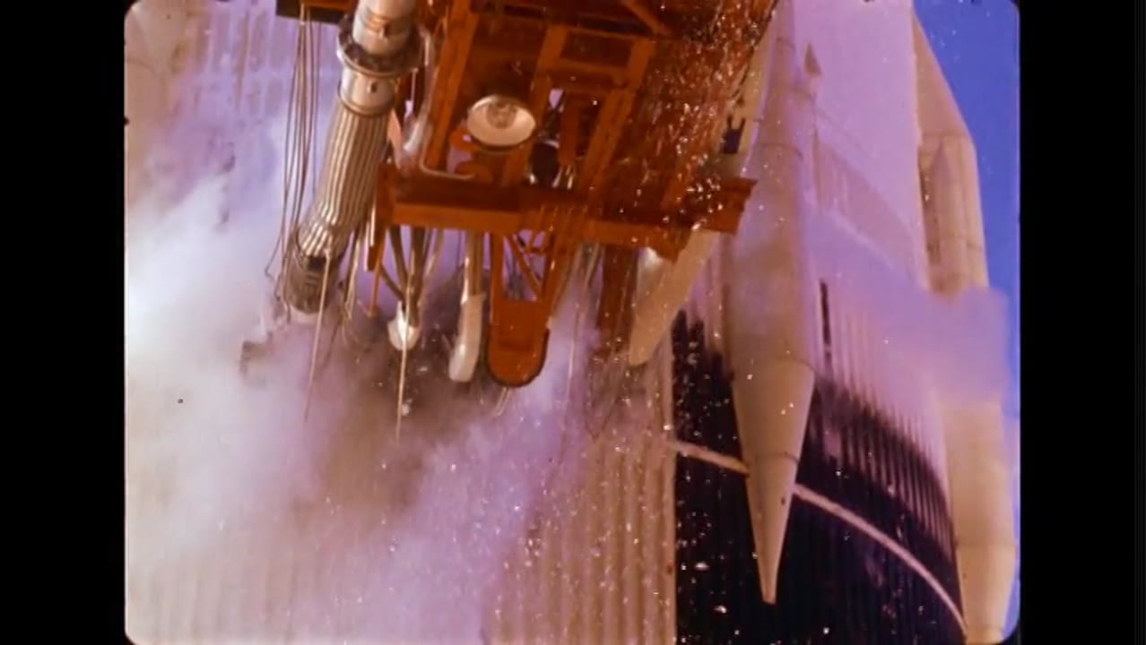 APOLLO 16 MM LAUNCH VIEWS