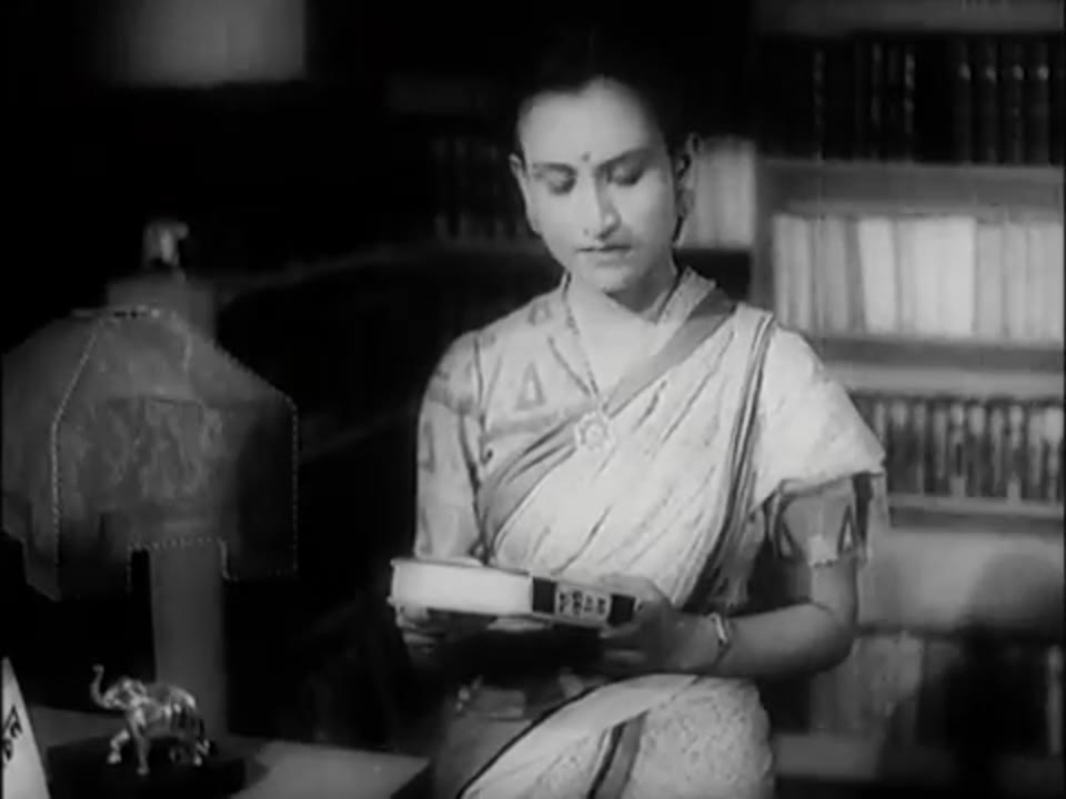Udayer Pathey (1944)
