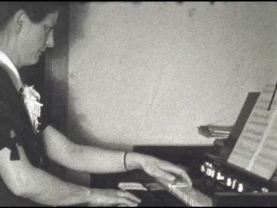 Home movie: 001209: 1938 California musical family