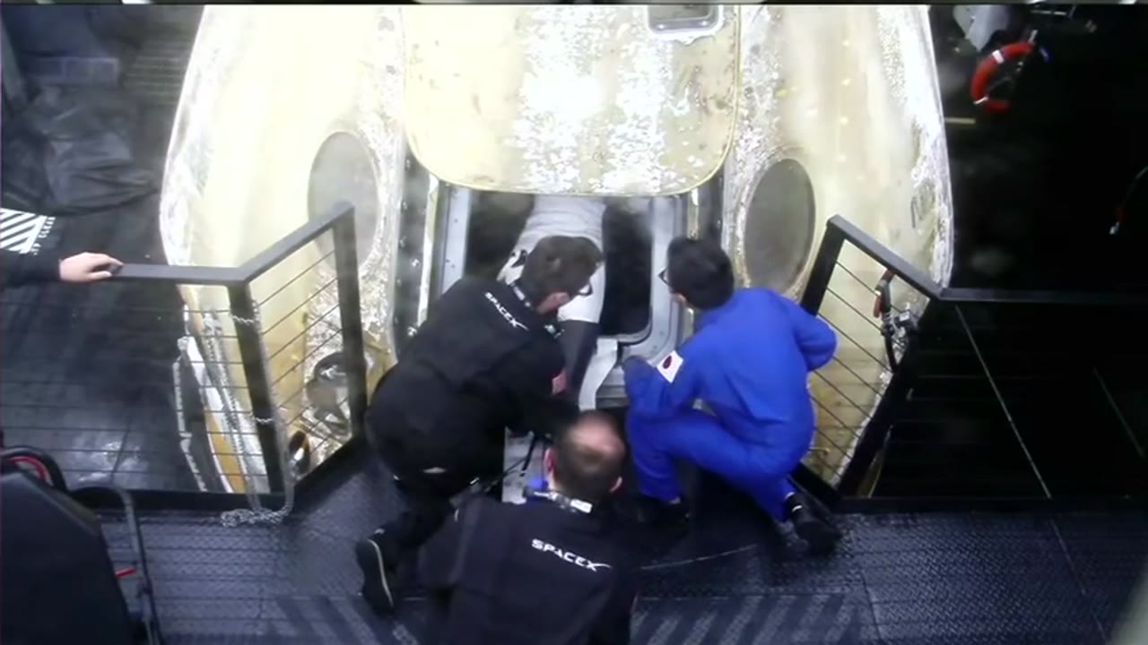 iss068m800710159-Expedition_68_Crew-5_Splashdown_part2_230311
