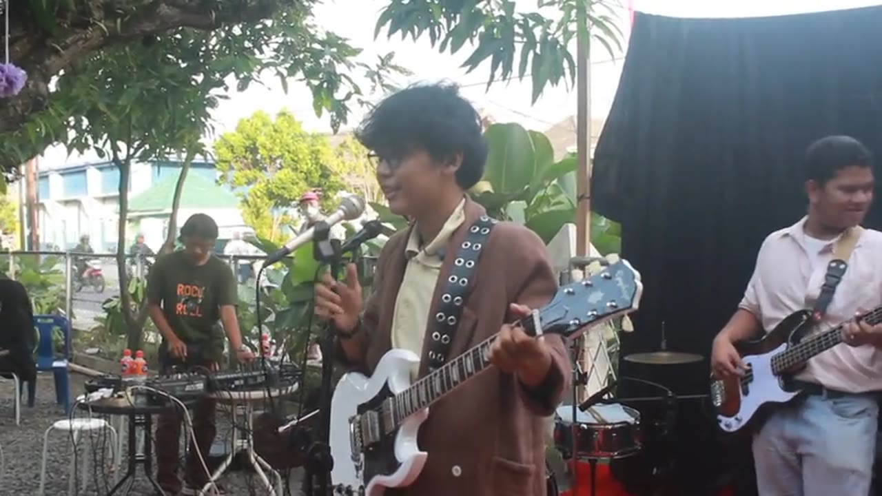 Commafest