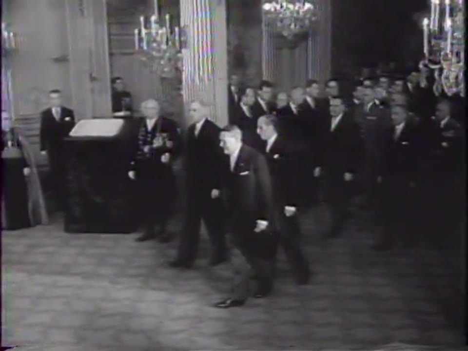 5th Republic, New Era Dawns As De Gaulle Invested, 1959/01/12
