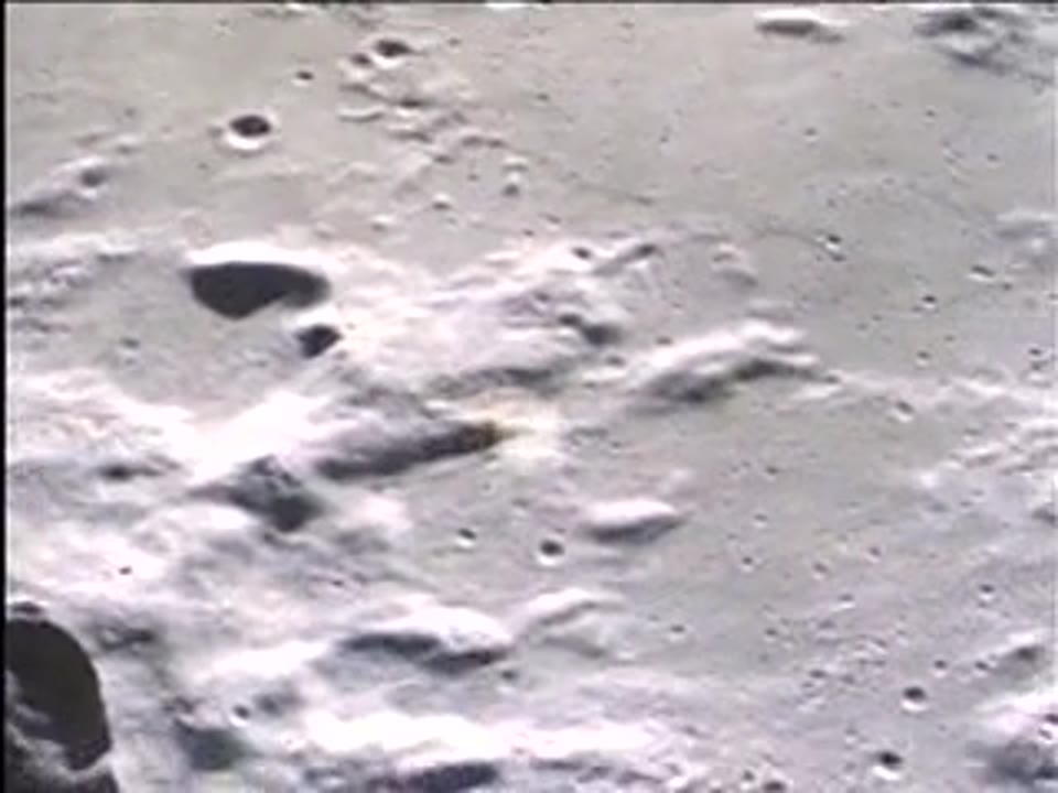 apollo11_onbclip12