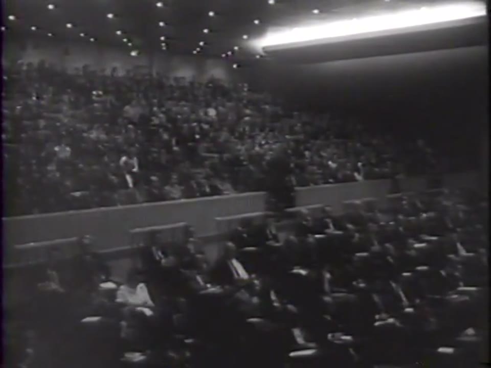 U-2 At U.N. Reds Now Charge U.S. Menaces Peace, 1960/05/23