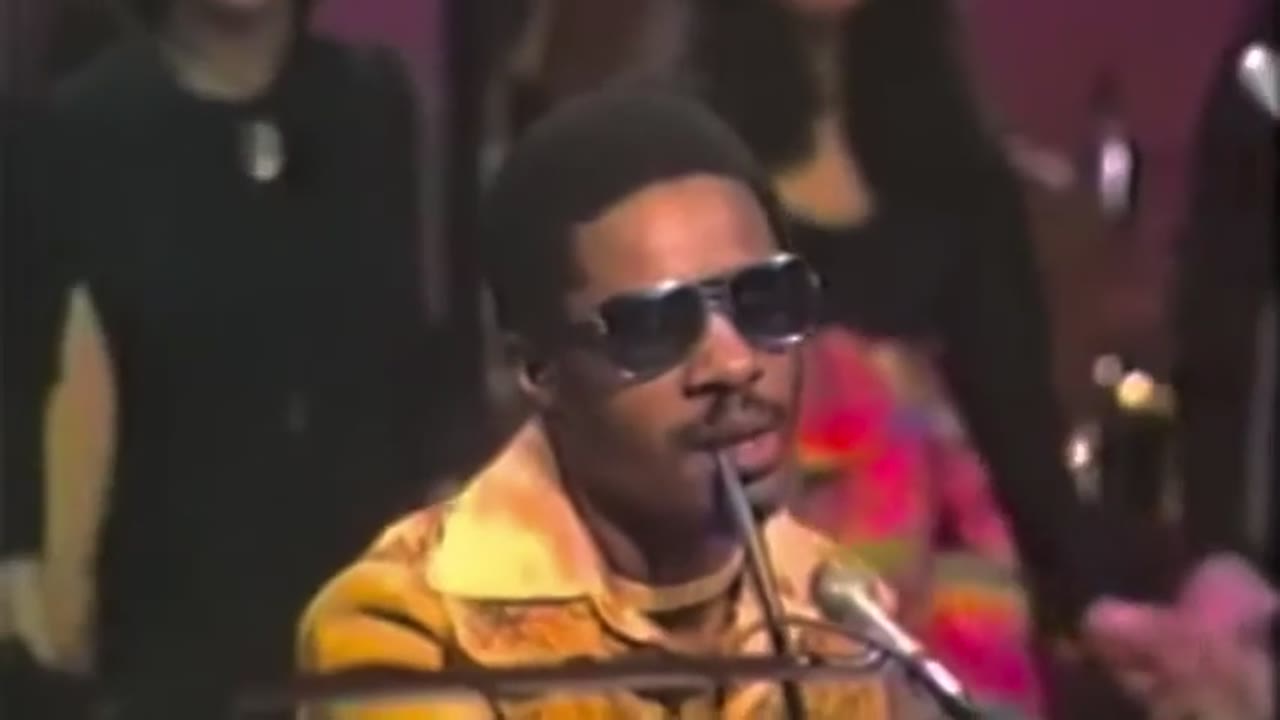 Stevie Wonder "Close to You/Never Can Say Goodbye" on The David Frost Show (1972)