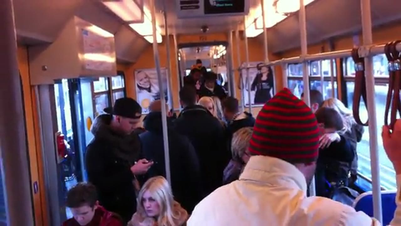 Juuson Turha Video Diary - Music on tram