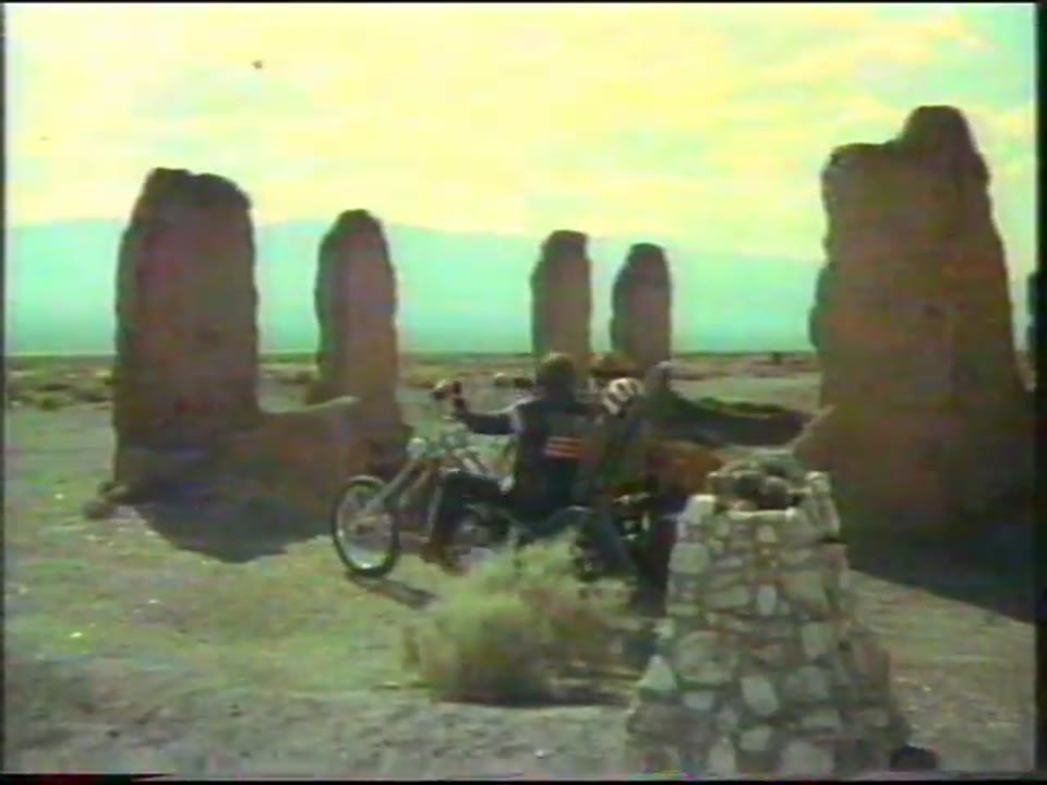 EASY RIDER ( 1969) Escena Inicial + Subtitulos Español Castellano