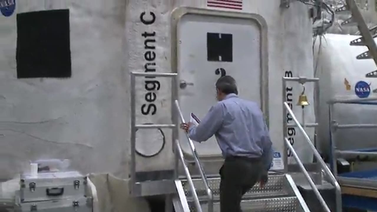 jsc2018m000259_HERA_Crew_Exit_03_19_18.mxf