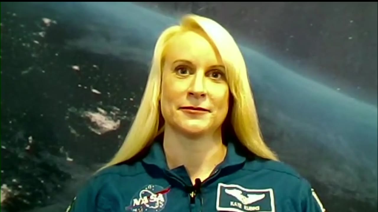 iss064m262691059_Kate_Rubins_Live_Shots_from_Star_City_Russia_200925