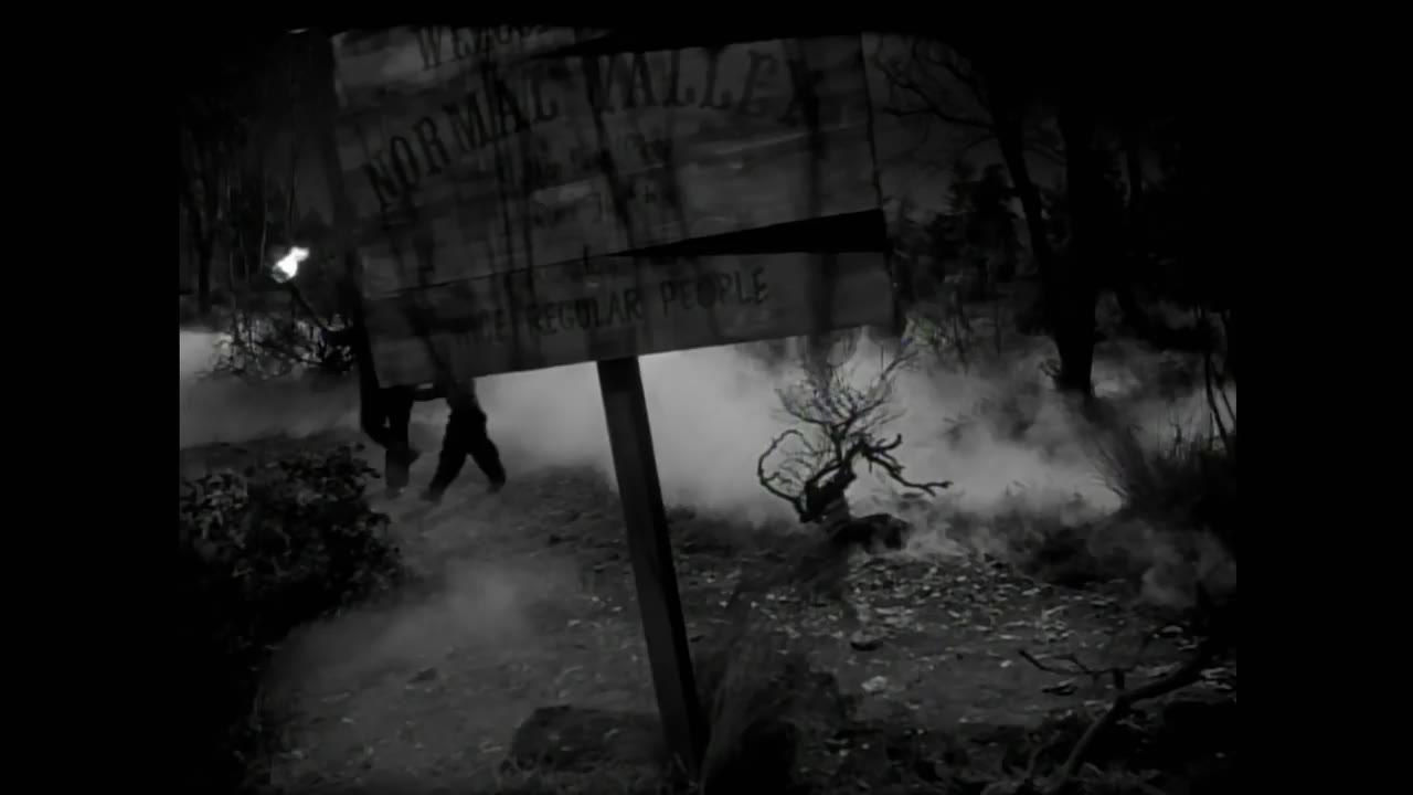Michael Jackson_Ghosts (Full Length Short Film)