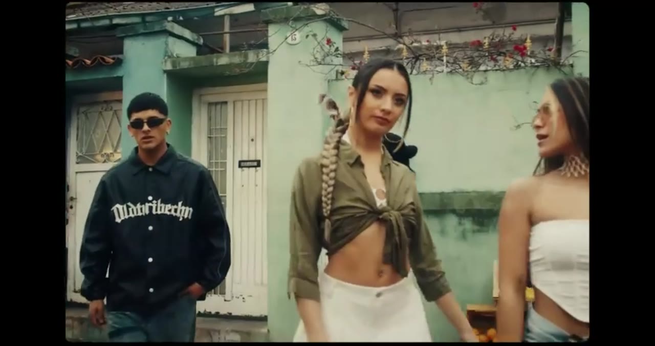 MIGRANTES X GUAYNAA La Ruidosa [ Official Video]( 720 P HD)