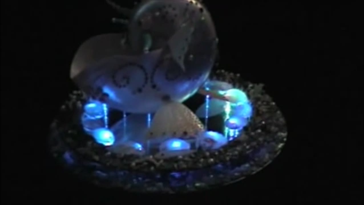 The Gewgawsian Sea Dragon light sculpture