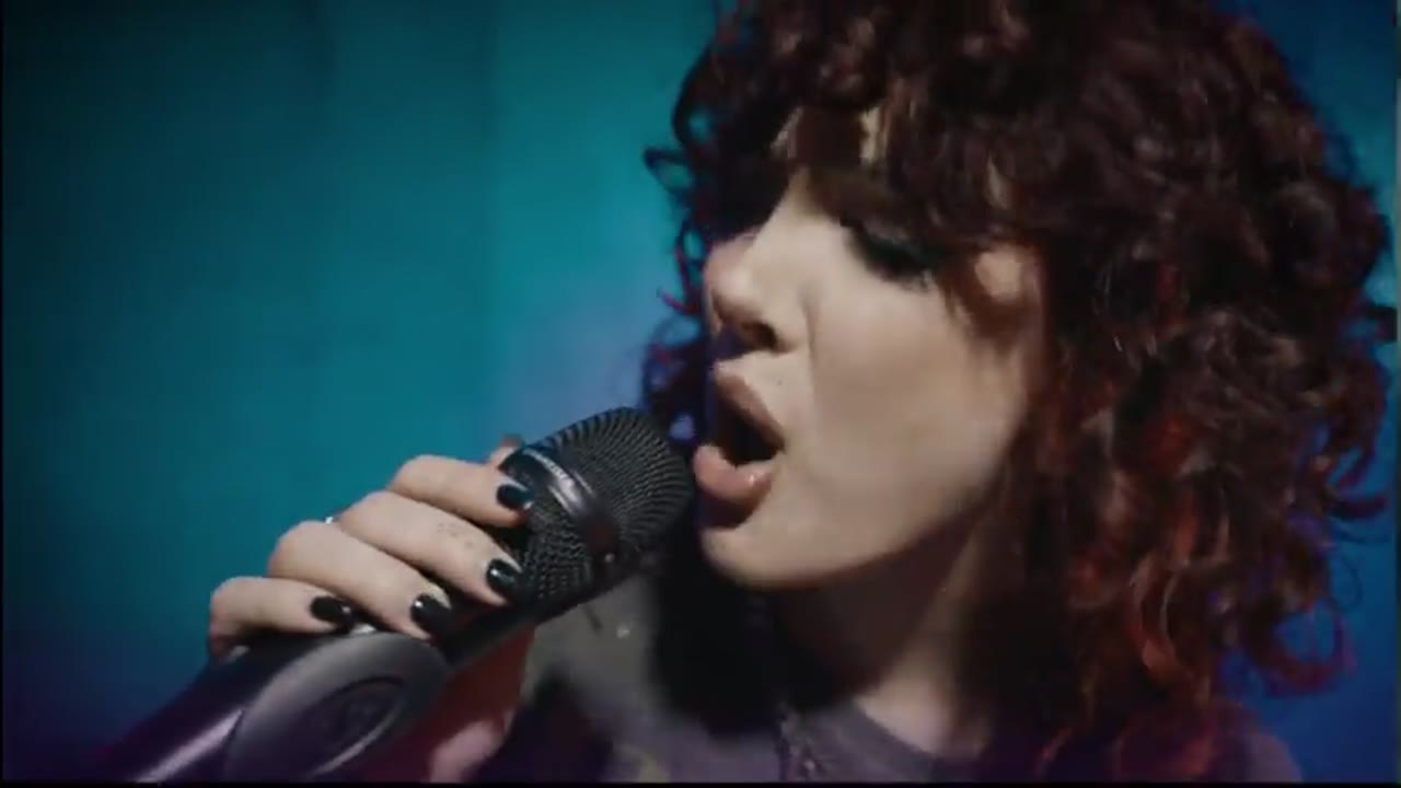 Paramore, Halocene, Nevertel