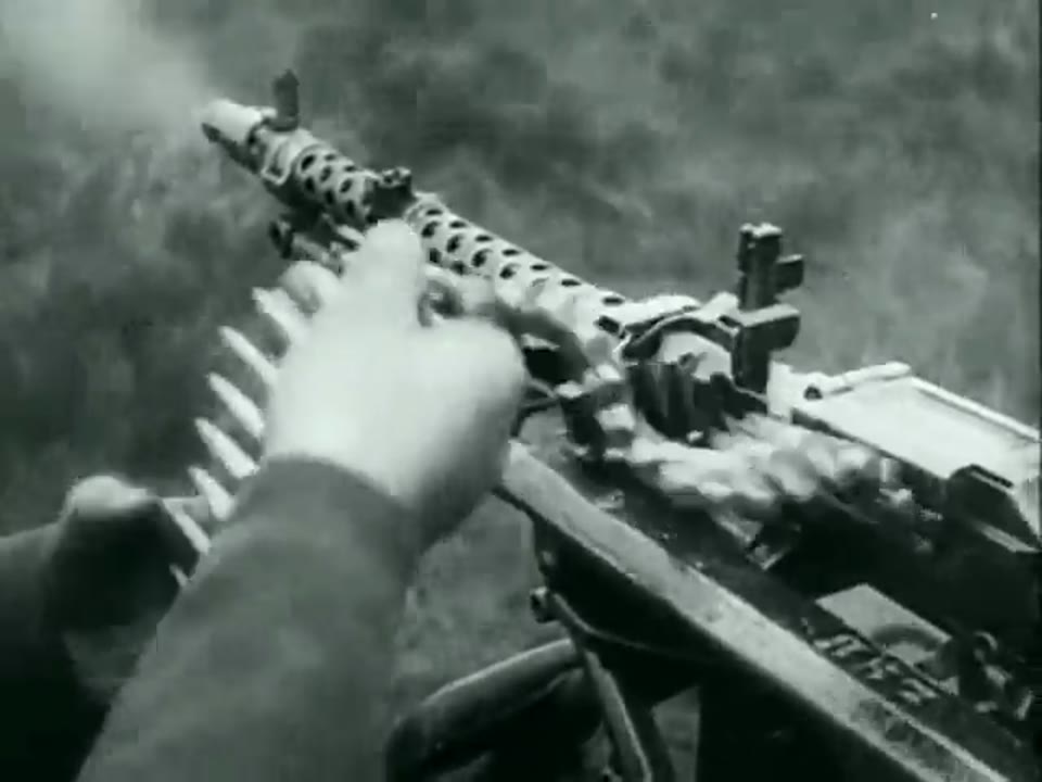 Automatic Weapons: American vs. German