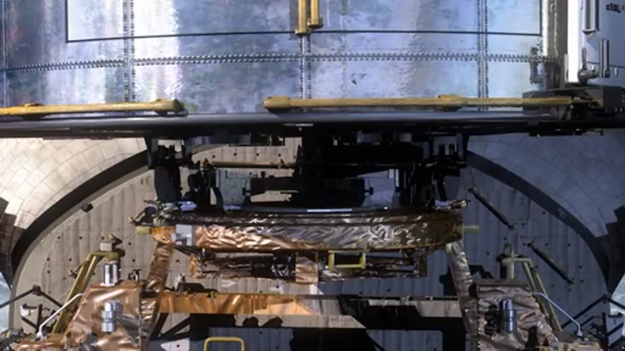 HST SM4 Hubble Deploy