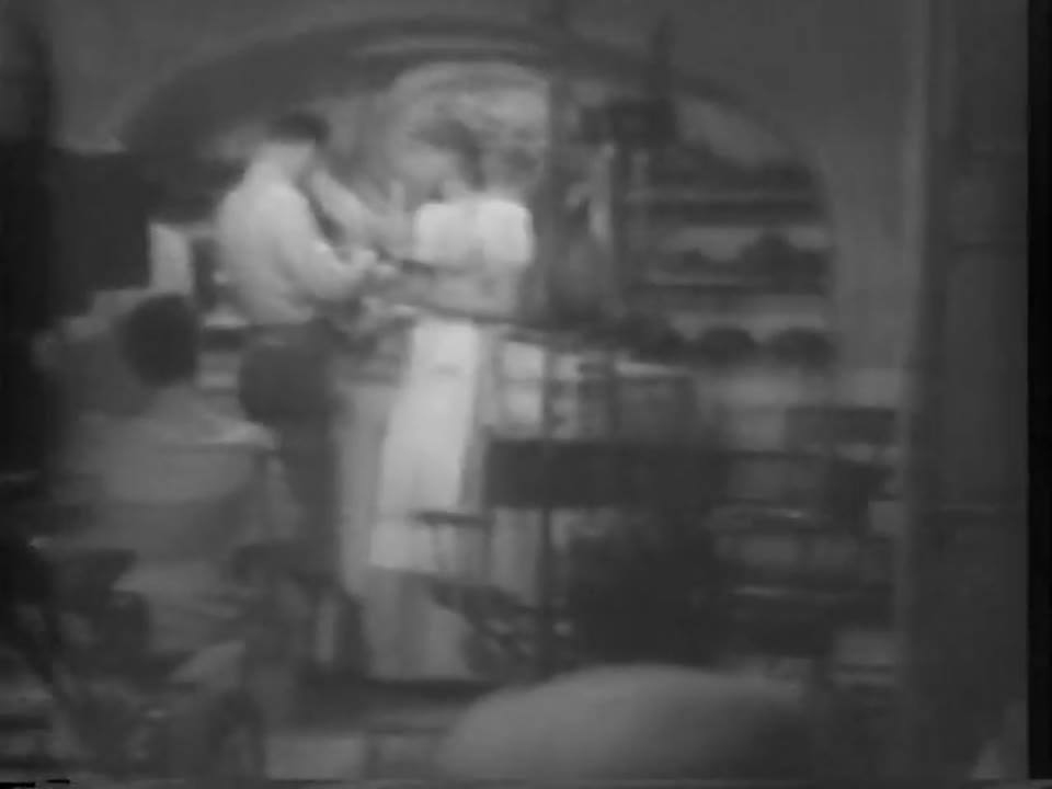 Deanna Durbin Appeals For Donations, 1940/07/01