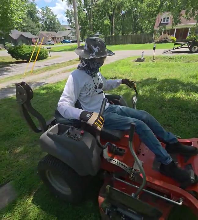Mowing My Yard On Husqvarna MZT52 (June, 4, 2026)