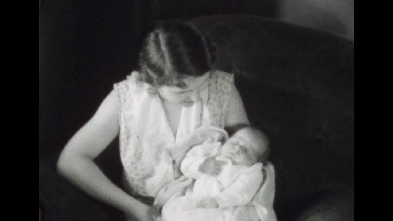 Home movie: 010140: 1920s Chicago family and urban landscapes