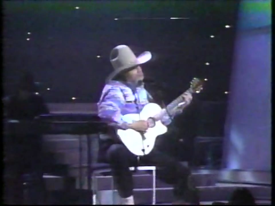 Hot Country Nights 1x04 (fragment)