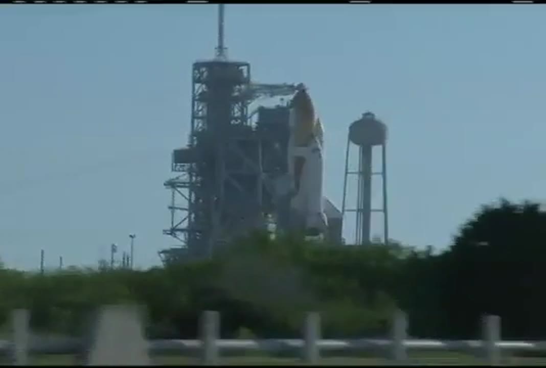 "Ice Team" Inspects NASA's Shuttle Atlantis During STS-132 Launch Countdown