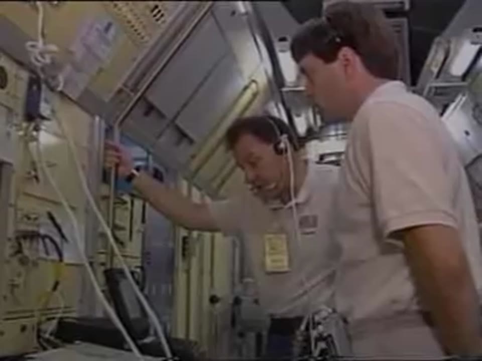 STS-73 Crew Training, Part C: Operations/Malfunction