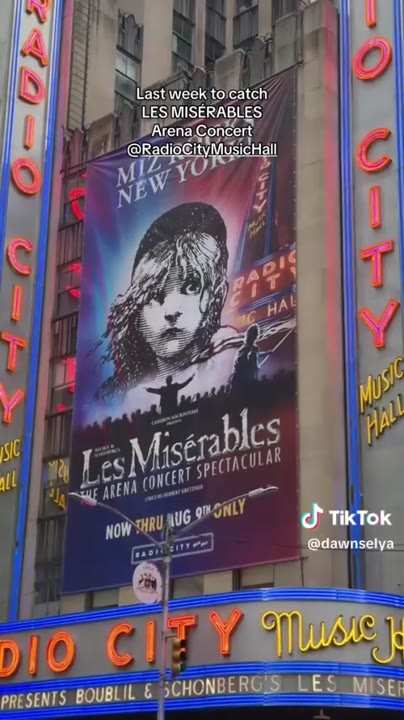 Les Miz last night at RadioCityMusicHall and a