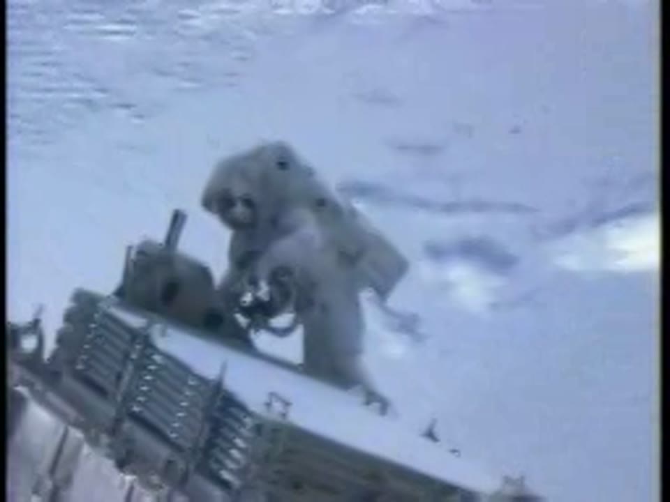 sts115_fd07_03