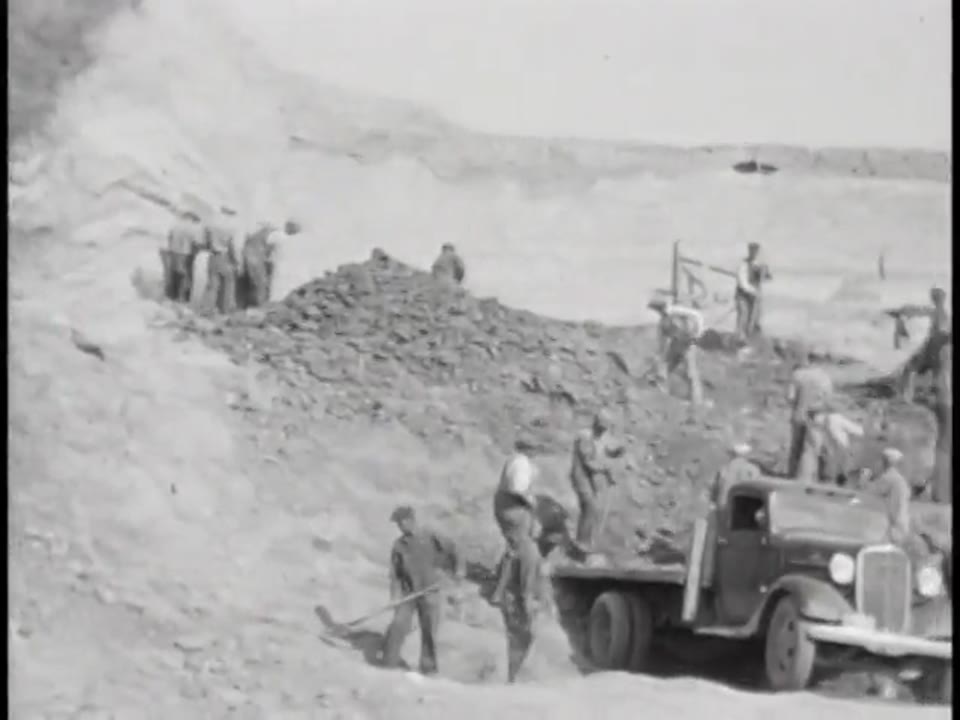 [Amateur films: Ivan Besse collection: Britton, South Dakota 1938-39] (Part III)