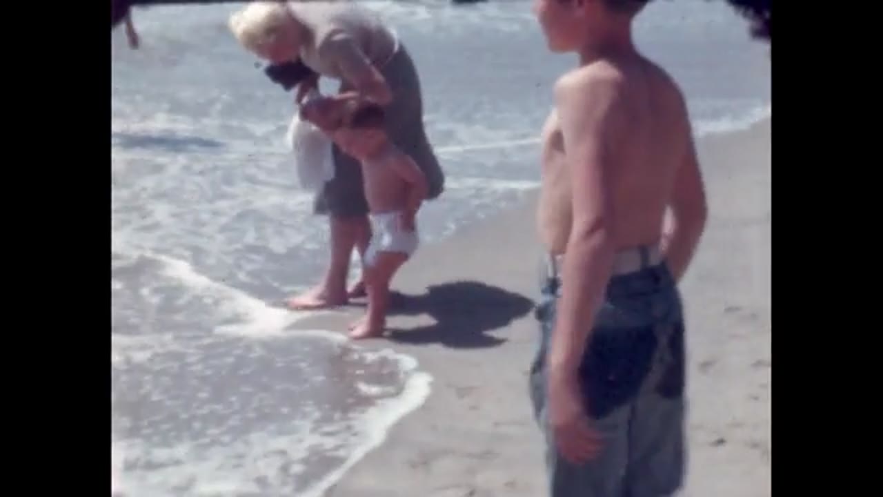 [Home movie: 098285: LA family to Vegas in 1944]