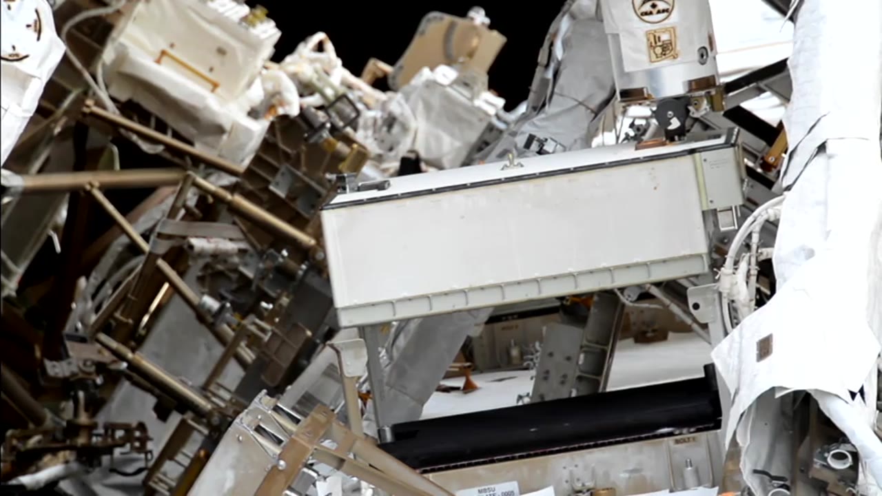 ISS-Downlink-Video_HD-DL-4_2019_122_0704_01273_1198617_522019.mxf