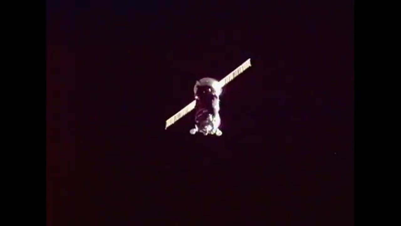 "Progress" Docks to ISS